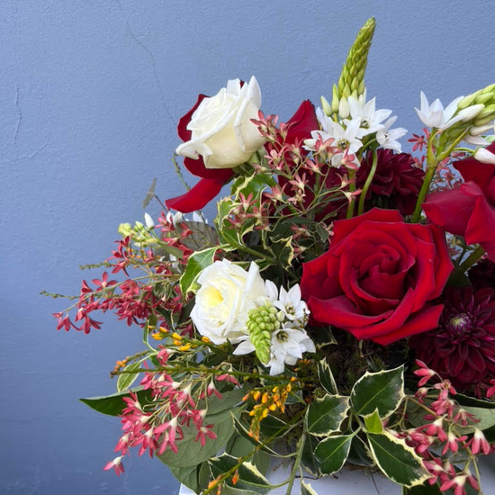 Christmas Table Arrangement - Round